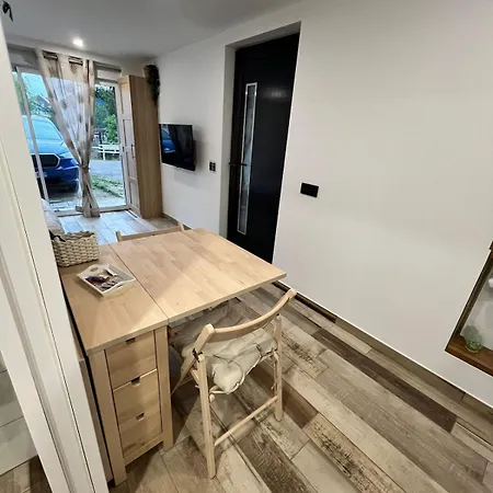 Au Fil De L'eau Apartment *